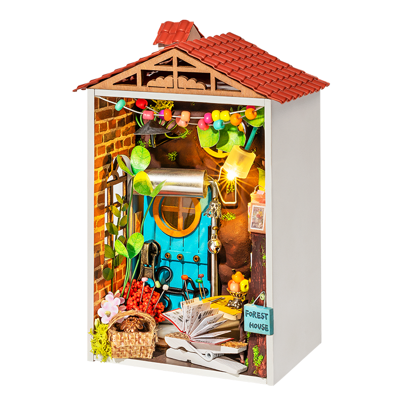 Mini Town Series Borrowed Garden DIY Miniature Dollhouse Kit