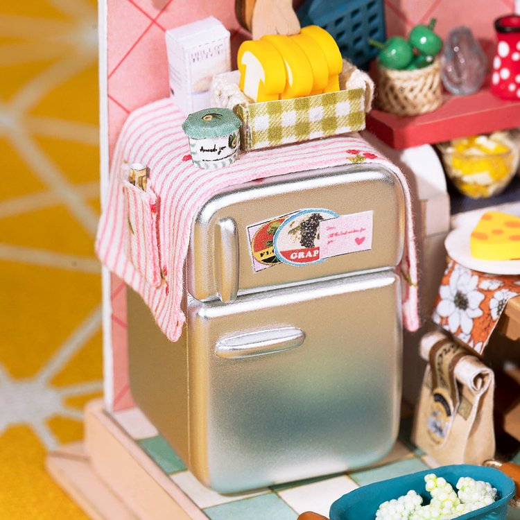 Taste Life Kitchen DIY Miniature Room Kit