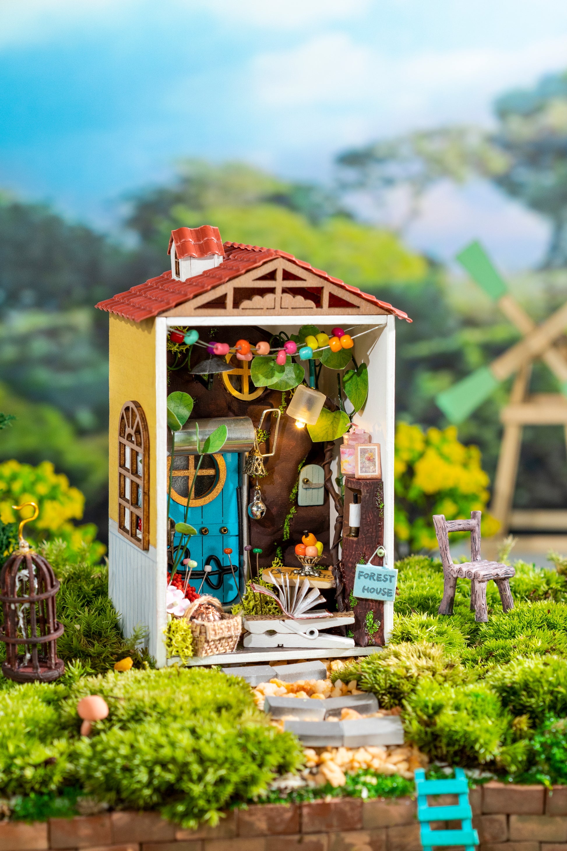 Mini Town Series Borrowed Garden DIY Miniature Dollhouse Kit