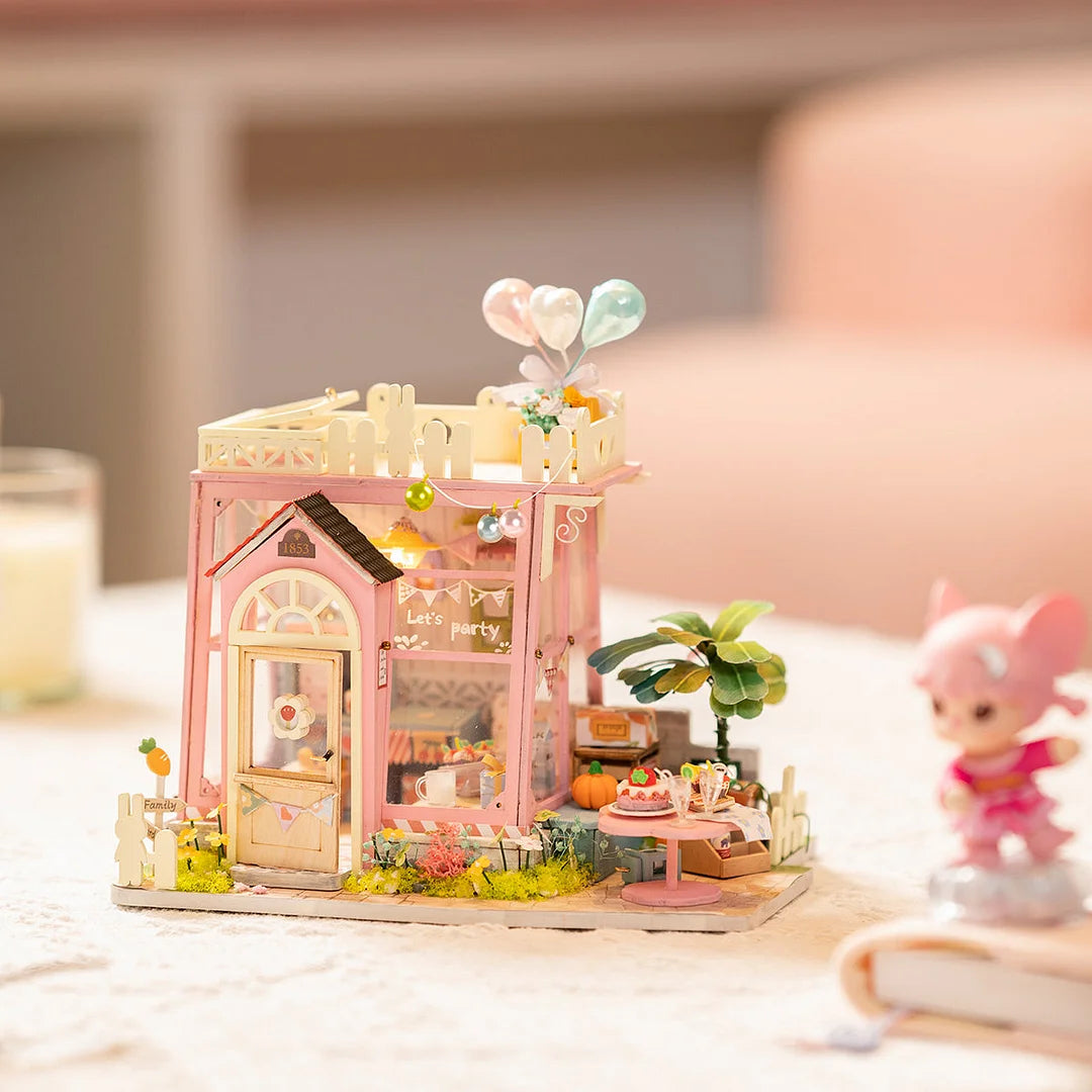 Holiday Party Time DIY Miniature Dollhouse