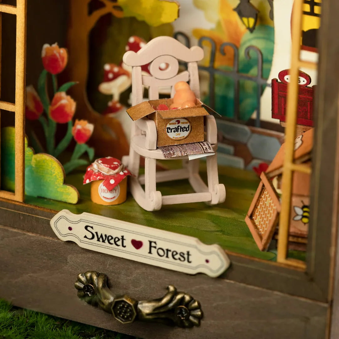 Sweet Forest DIY Dollhouse Box Theater