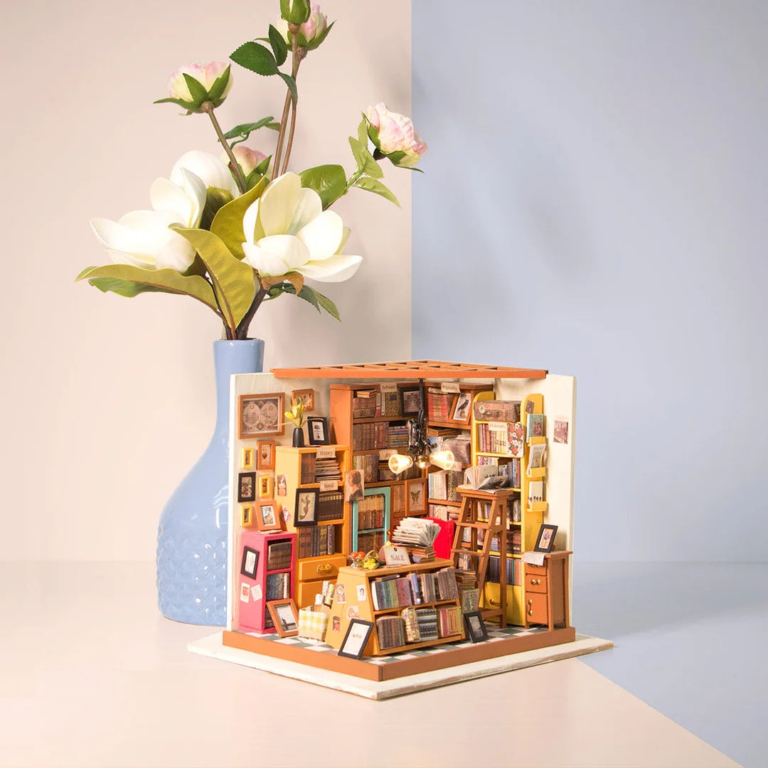 Sam's Study Library DIY Miniature Dollhouse